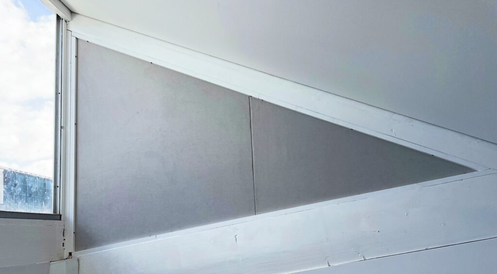 Pantone colours available